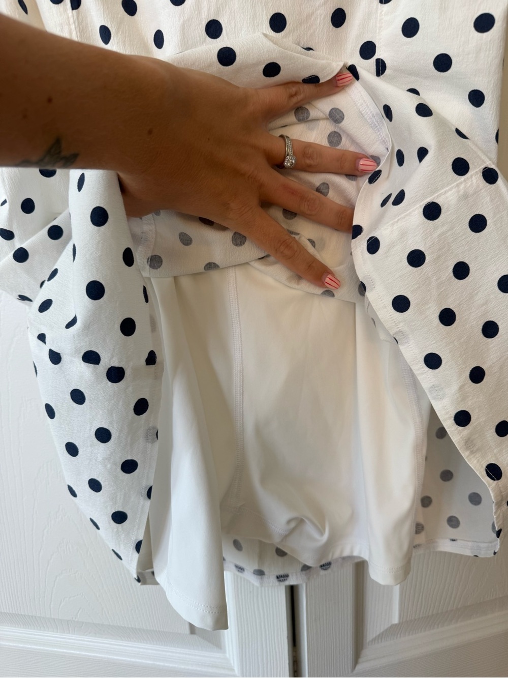 Abercrombie and Fitch white dress with blue polka dots NWOT - Picture 4 of 5